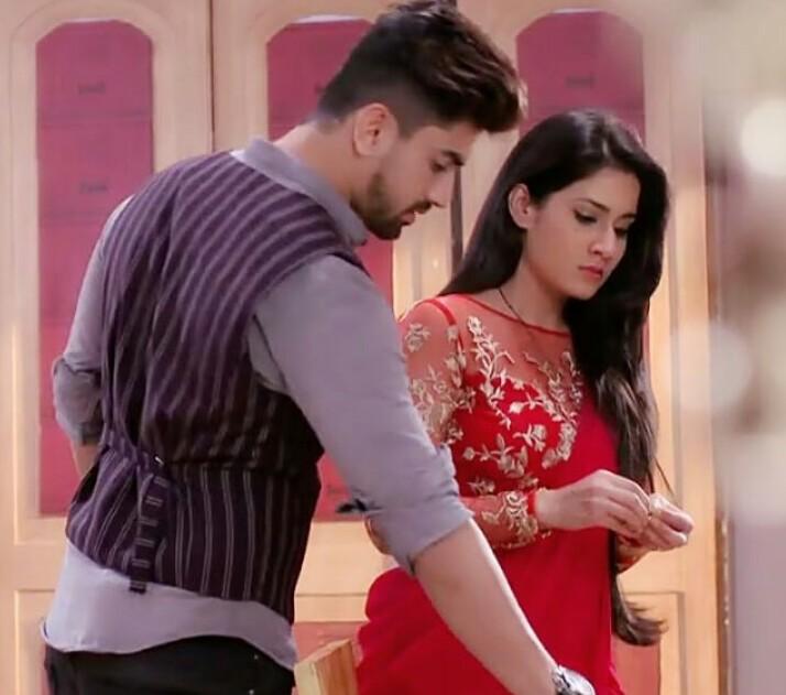 Neil opts for confinement over freedom in Naamkarann