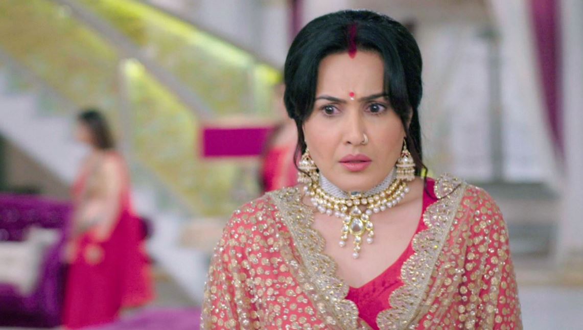 Shakti Heer realizes Soumya's return Preeto gets alert