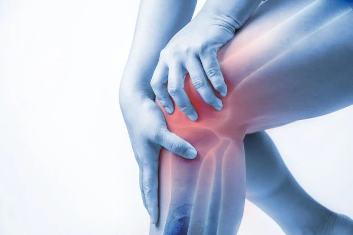 Knee Pain: 5 Handy home remedies to aid cure