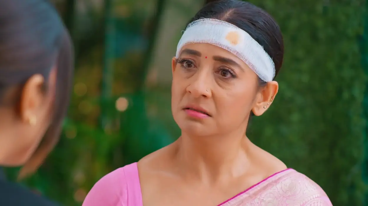 YRKKH 3rd July 2024 Written Update Vidya accuses Abhira