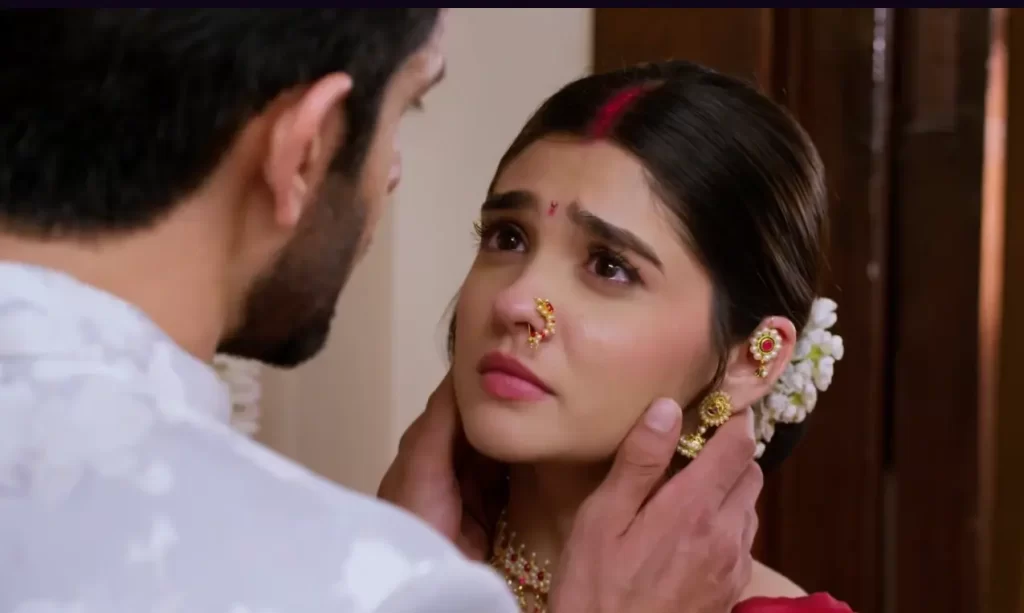 Kumkum Bhagya: PraShiv Intoxicated by Love - When No High Compares to the Eyes You Wait For