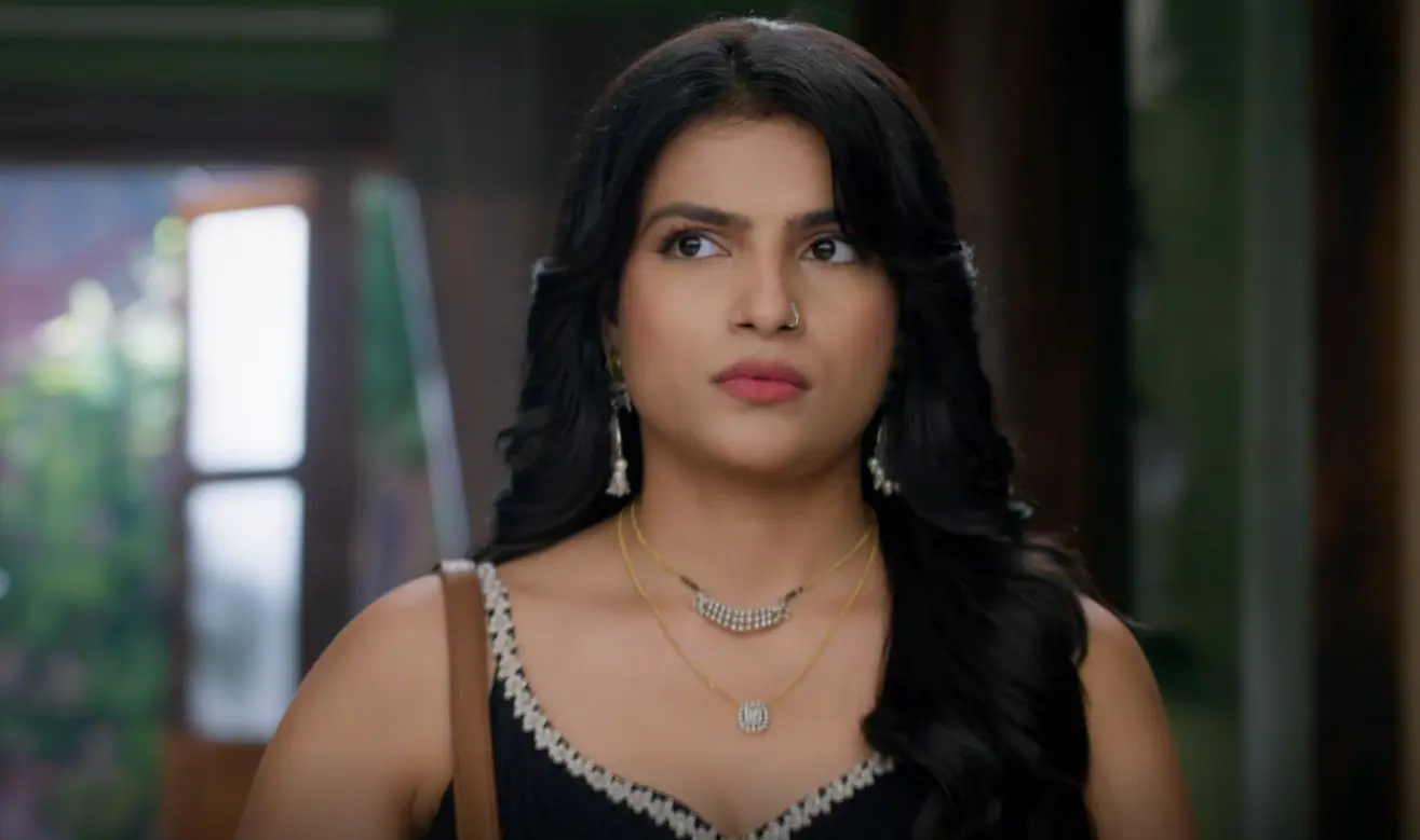 Udne Ki Aasha 4th April 2026 Written Update: Roshni’s Past Haunts Her
