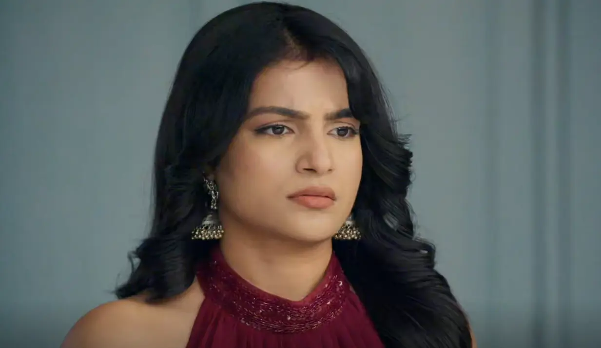 Udne Ki Aasha 17th April 2026 Written Update: Sayali Suspects Roshni’s Truth