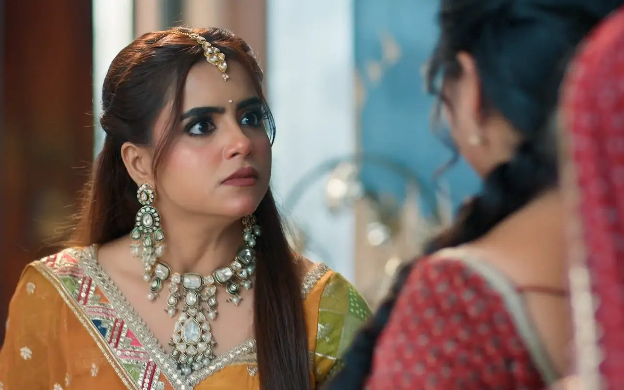 Vasudha 8th April 2026 Written Update: Karishma Pushes Prabhat to Death