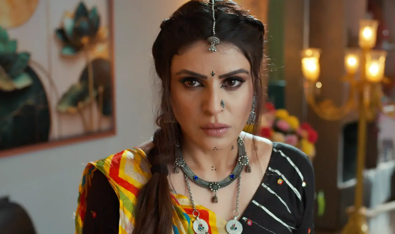 Vasudha 15th October 2026 Written Update: Usha’s Chemical Mehendi Plan Backfires